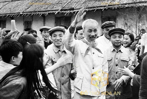 Su-ra-di-cua-Bac-Ho-anh-huong-den-cuoc-chien-tranh-tai-Viet-Nam