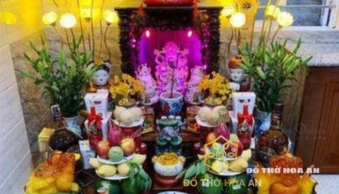 Bày trí bàn thờ ông Địa, ông Thần Tài đúng cách Bày trí bàn thờ ông Địa, ông Thần Tài đúng cách