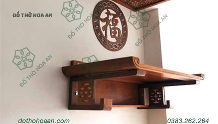 Bàn thờ treo tường giúp tiết kiệm diện tích Bàn thờ treo tường giúp tiết kiệm diện tích
