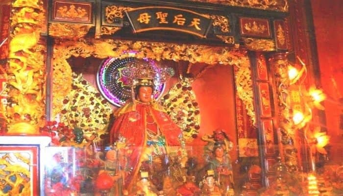 Bàn thờ người Hoa Bàn thờ người Hoa