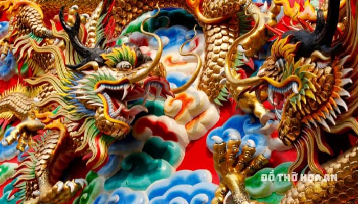 Rồng được xem như là con vật của trời nó là biểu tượng của ông danh và tài lộc có quyền lực tối cao hơn những loài vật khác
